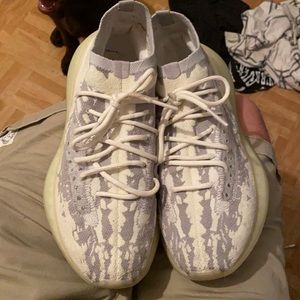 Yeezy 380 alien